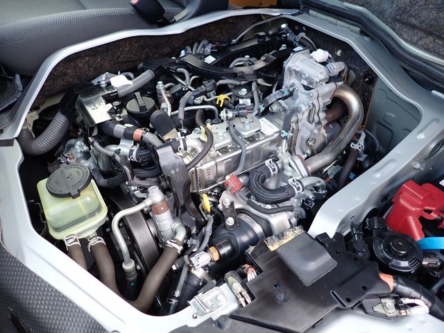 TOYOTA HIACE VAN 1.15T 2WD 2018 Image 31