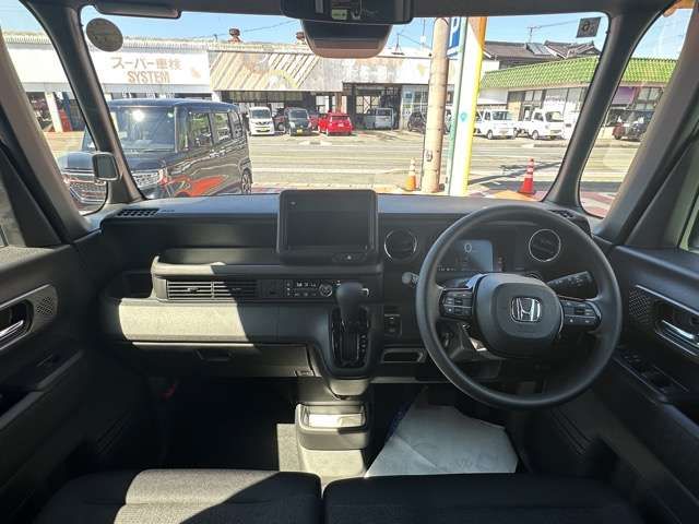 HONDA N BOX CUSTOM 2025 Image 31