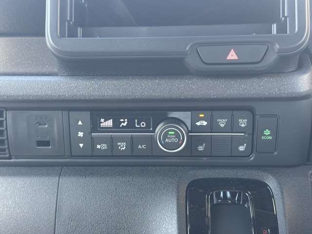 HONDA N BOX CUSTOM 2025 Image 31