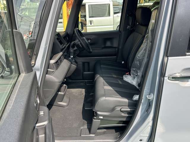 HONDA N BOX CUSTOM 2025 Image 31