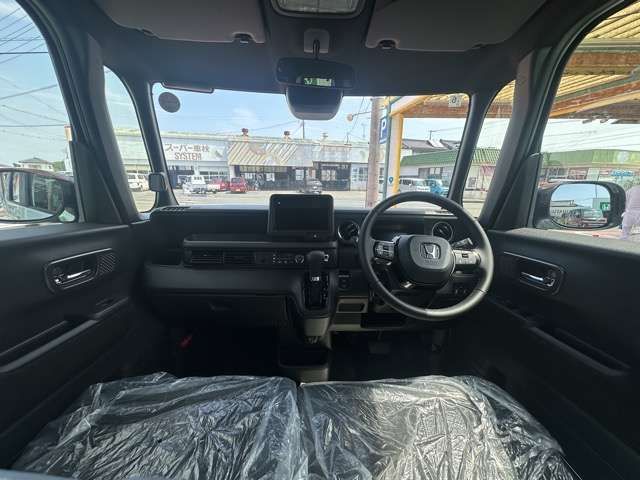 HONDA N BOX CUSTOM 2025 Image 31