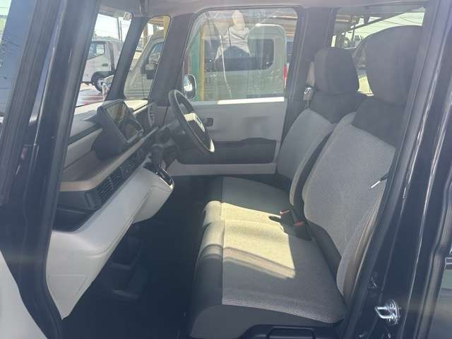 HONDA N BOX 2025 Image 31