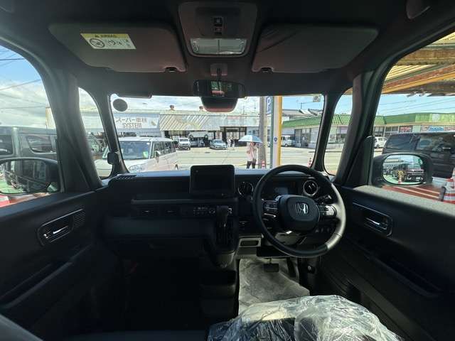 HONDA N BOX CUSTOM 2025 Image 31