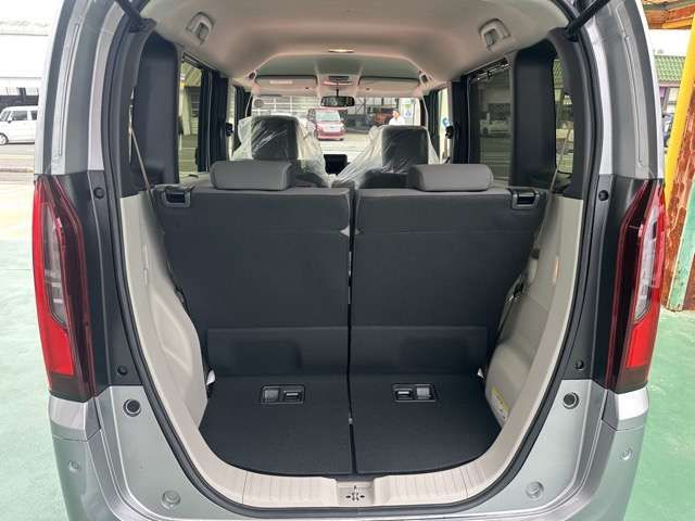 HONDA N BOX 2025 Image 31