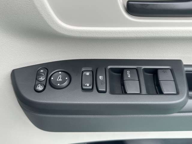 HONDA N BOX 2025 Image 31