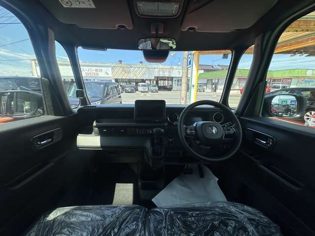 HONDA N BOX CUSTOM 2025 Image 31