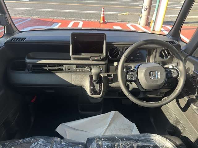 HONDA N BOX CUSTOM 2025 Image 31