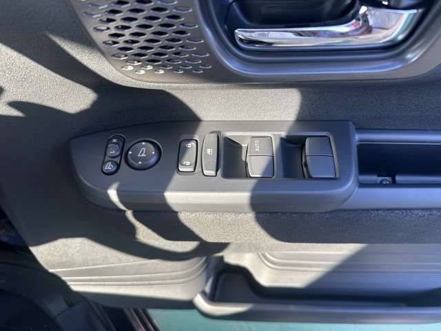 HONDA N BOX CUSTOM 2025 Image 31