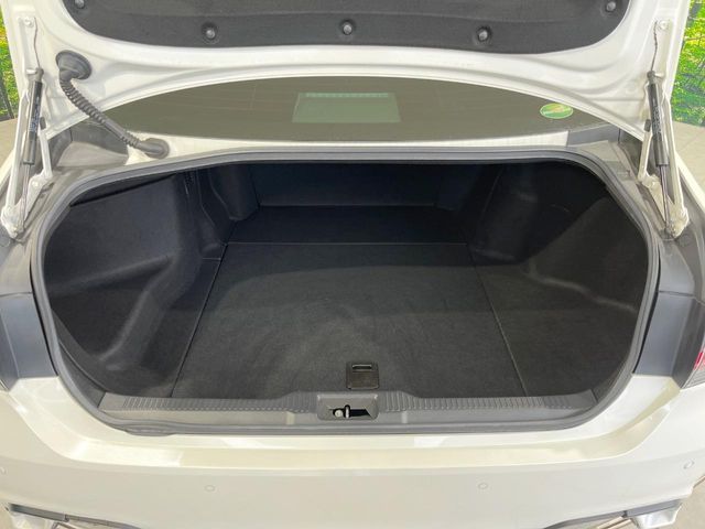 TOYOTA CROWN SEDAN HYBRID 2018 Image 31