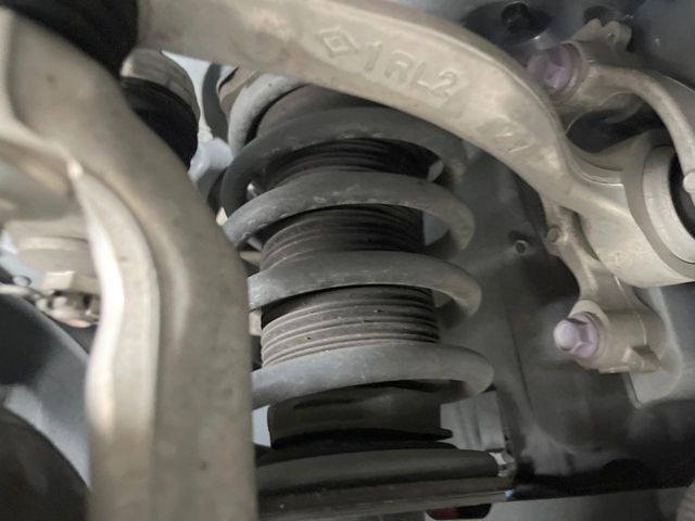 TOYOTA CROWN SEDAN HYBRID 2018 Image 31