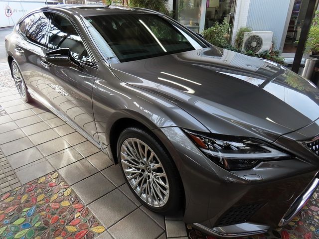 TOYOTA LEXUS LS500H 4WD 2025 Image 31