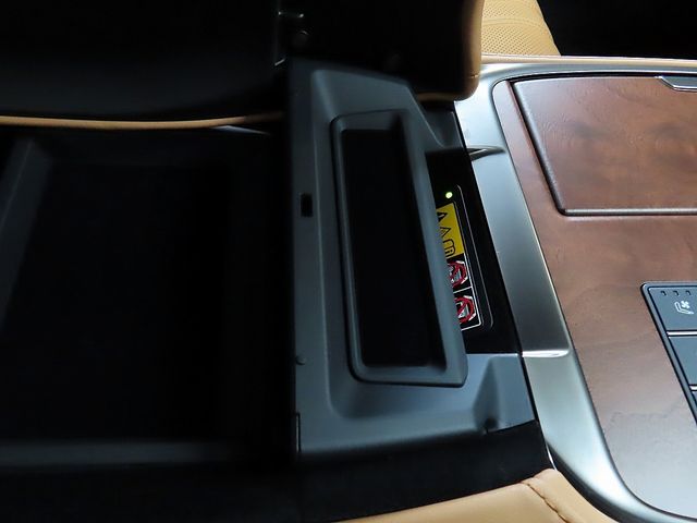 TOYOTA LEXUS LS500H 4WD 2025 Image 31