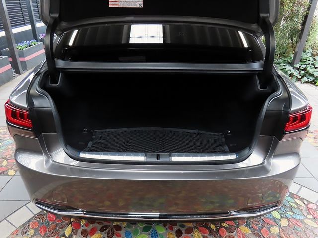 TOYOTA LEXUS LS500H 4WD 2025 Image 31