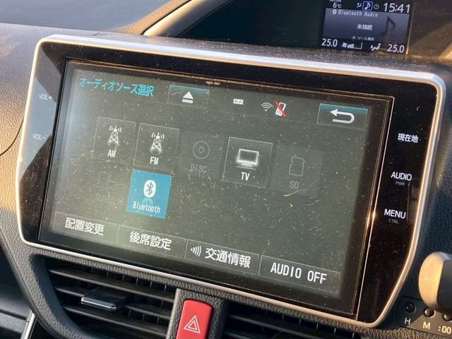 TOYOTA VOXY HYBRID 2018 Image 31