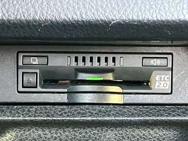 TOYOTA VOXY HYBRID 2018 Image 31