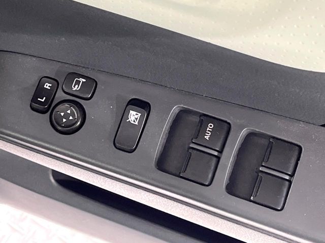 SUZUKI MR WAGON 2015 Image 31