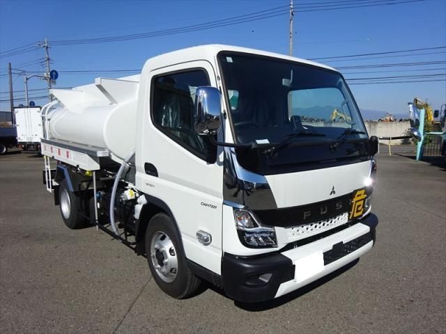 MITSUBISHI CANTER 2024 Image 31