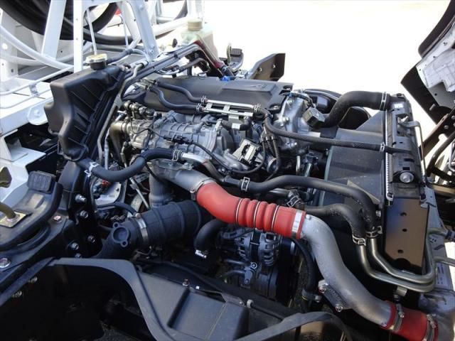 MITSUBISHI CANTER 2024 Image 31