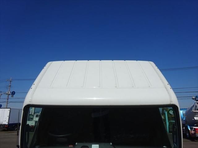 MITSUBISHI CANTER 2024 Image 31