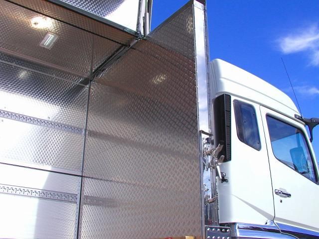 MITSUBISHI FUSOU SUPER GREAT 2025 Image 31