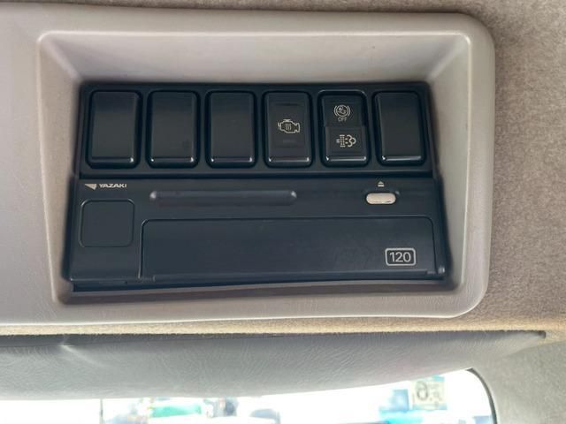 ISUZU GIGA 2014 Image 31