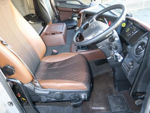 HINO PROFIA 2018 Image 31