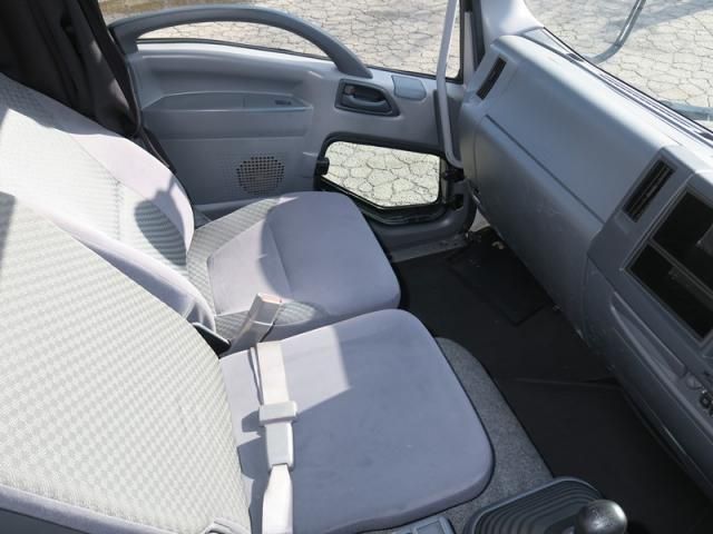 ISUZU ELF 2015 Image 31