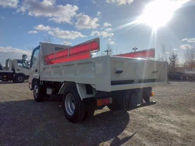 HINO DUTRO 2014 Image 31