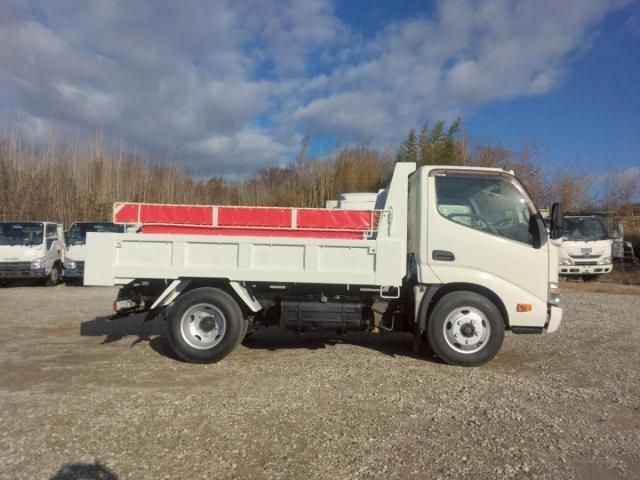HINO DUTRO 2014 Image 31