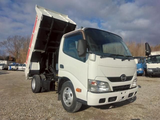 HINO DUTRO 2014 Image 31