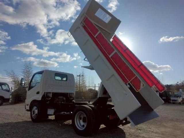 HINO DUTRO 2014 Image 31