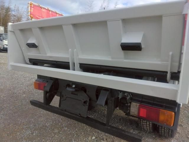 HINO DUTRO 2014 Image 31