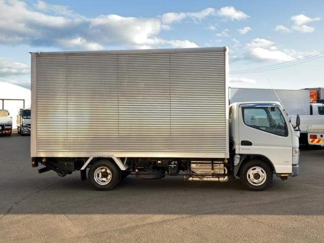 MITSUBISHI CANTER 2011 Image 31