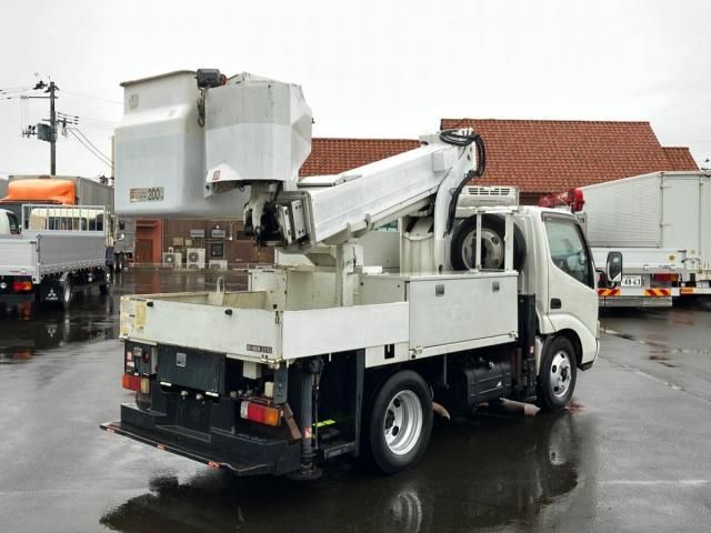 HINO DUTRO 2009 Image 31