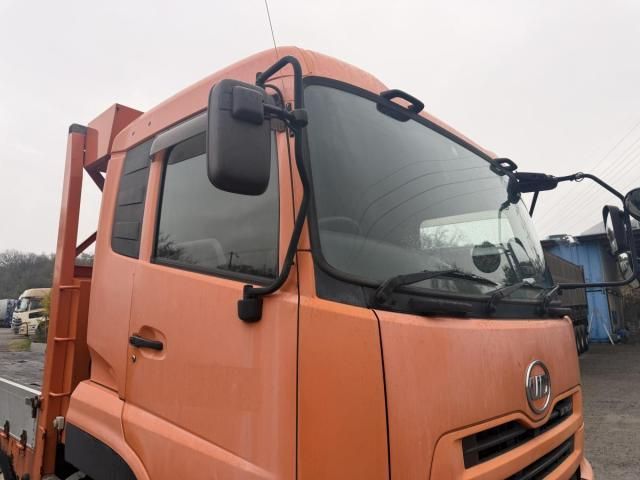 NISSAN DIESEL QUON 2014 Image 31