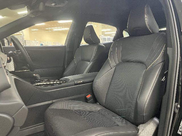 TOYOTA CROWN SPORT 2023 Image 31