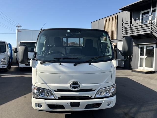 HINO DUTRO 2019 Image 31