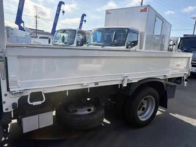 HINO DUTRO 2019 Image 31