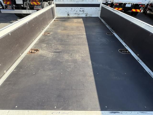 HINO DUTRO 2019 Image 31