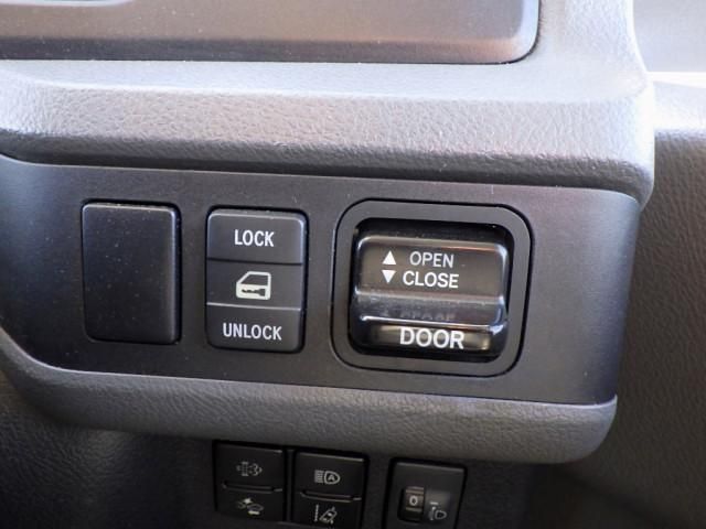 TOYOTA COASTER 2018 Image 31