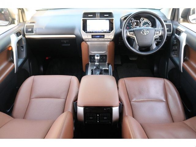 TOYOTA LANDCRUISER PRADO 2021 Image 31