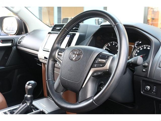 TOYOTA LANDCRUISER PRADO 2021 Image 31