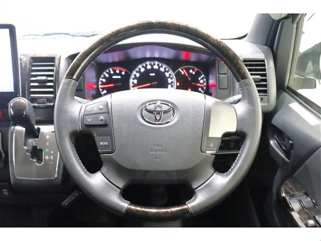 TOYOTA HIACE VAN 2WD 2019 Image 31