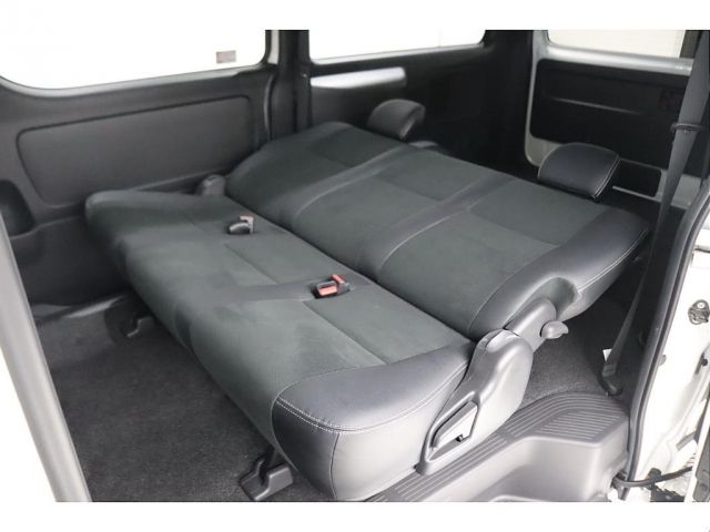 TOYOTA HIACE VAN 2WD 2019 Image 31