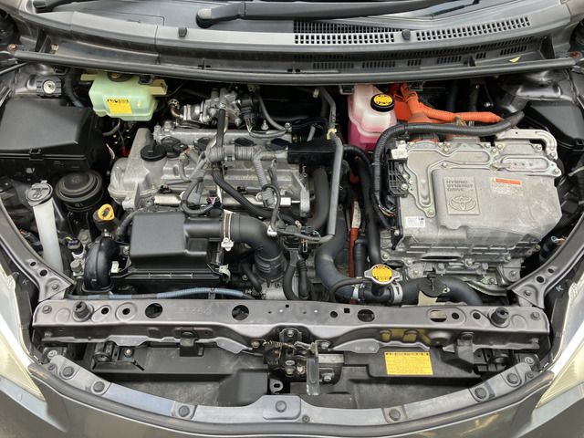 TOYOTA AQUA 2013 Image 31