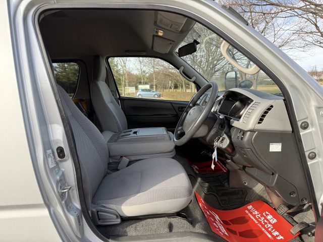 TOYOTA HIACE VAN 4WD 2006 Image 31