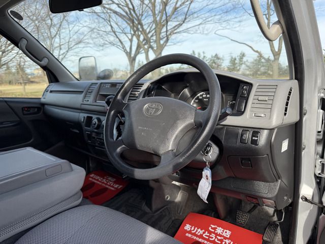 TOYOTA HIACE VAN 4WD 2006 Image 31