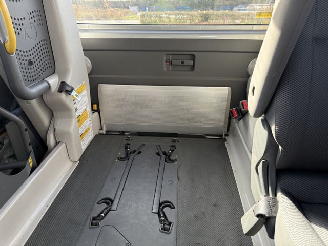 TOYOTA HIACE VAN 4WD 2006 Image 31