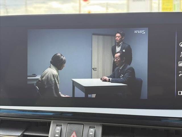 TOYOTA LEXUS ES300H 2021 Image 31