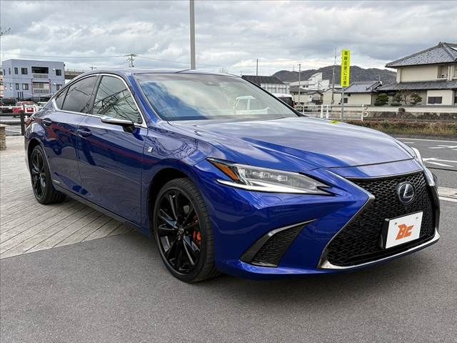 TOYOTA LEXUS ES300H 2021 Image 31